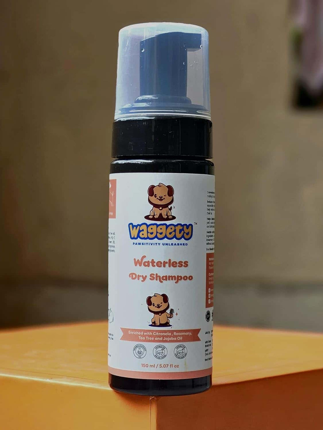 Waterless Dry Shampoo for Dogs | Citronella, Rosemary, Tea Tree & Jojoba Oil | 150 ML - Waggety 